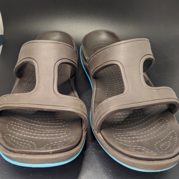 Crocs women's brown sandals shoes beach open toe backless Sz 10 - Picture 2 of 7